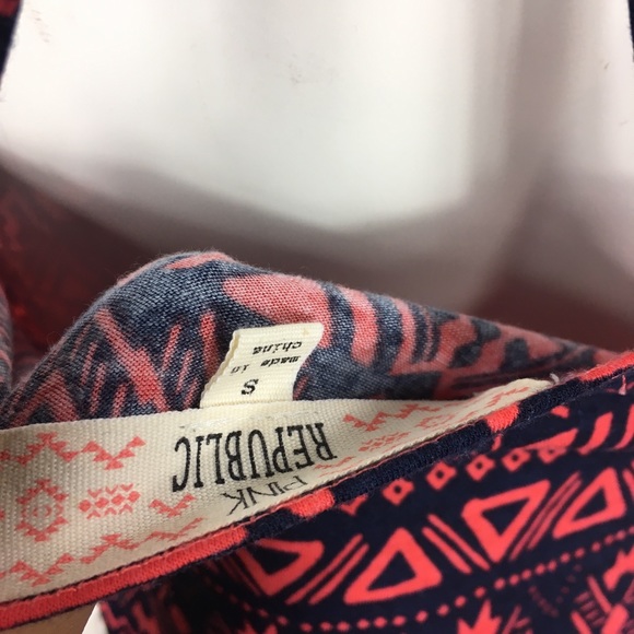 Pink Republic Strappy Printed  Halter Top - Picture 5 of 8